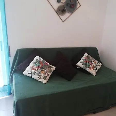 Apartamento Aurora Rio * ヴィラ・レアル・デ・サント・アントニオ